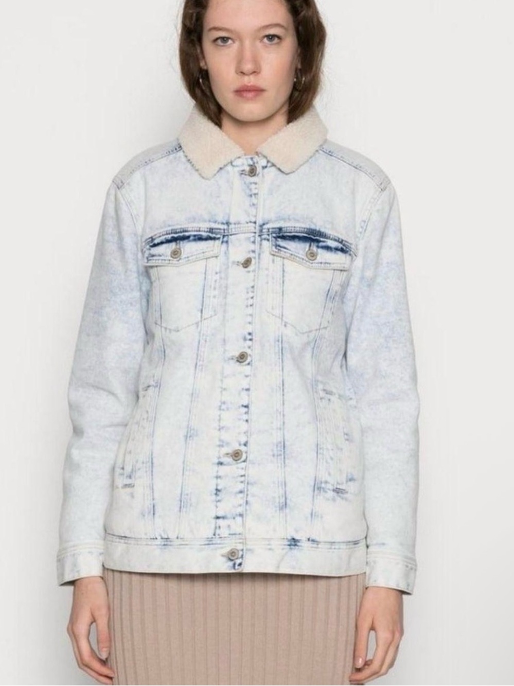 Hollister Light Acid-Wash Denim Sherpa Jacket - Cream & Blue